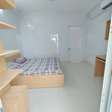 Natural House Hostel